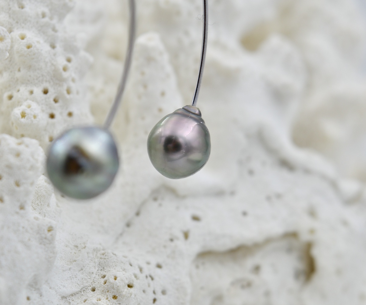 115-collection-matatia-deux-perles-semi-rondes-boucles-oreilles-en-perles-de-tahiti-1