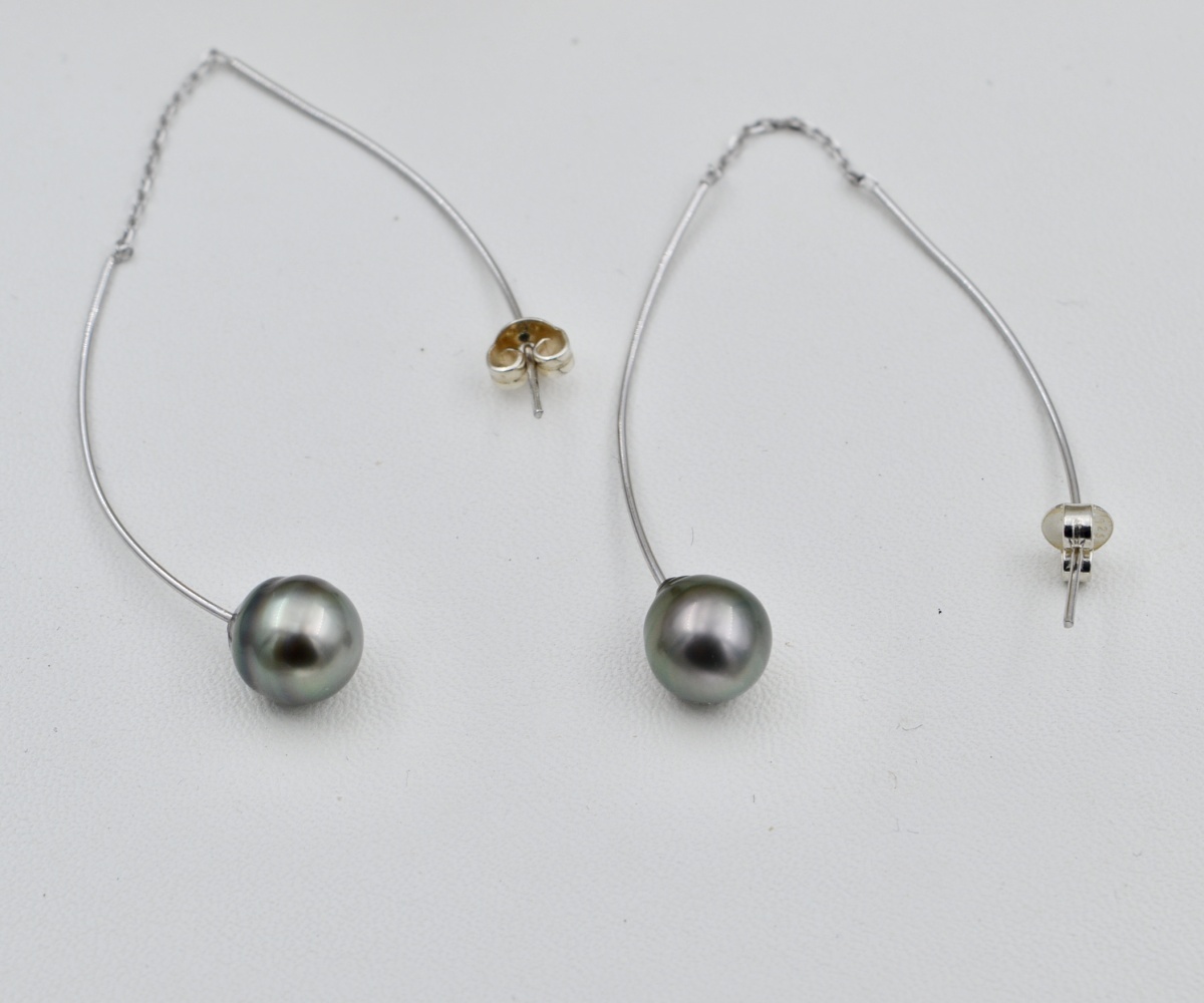 115-collection-matatia-deux-perles-semi-rondes-boucles-oreilles-en-perles-de-tahiti-2