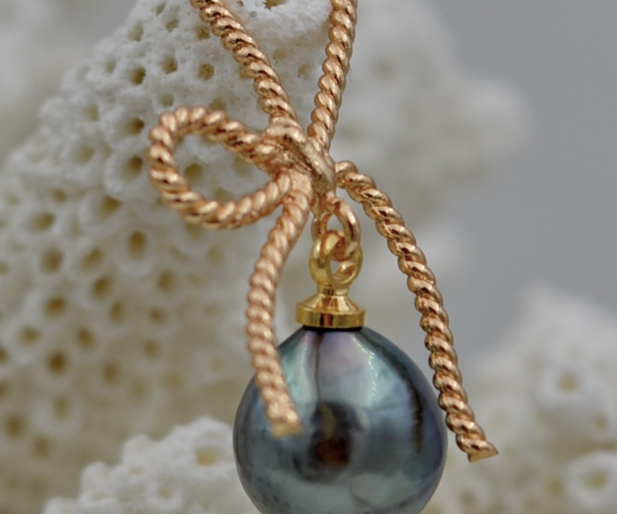 116-collection-vaira-perle-de-8mm-de-forme-drop-pendentif-en-perles-de-tahiti-0