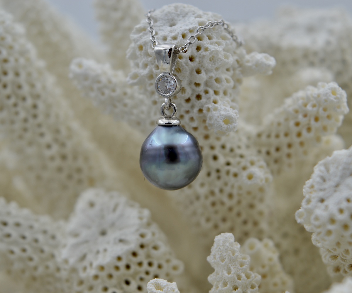122-collection-oro-perle-cerclee-bleu-de-9-7mm-collier-en-perles-de-tahiti-1