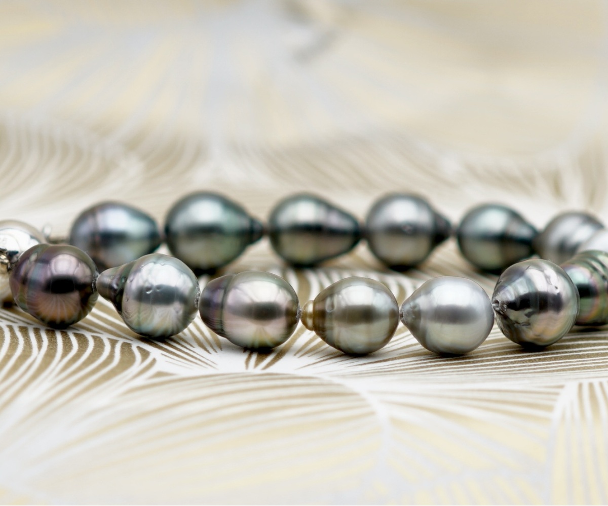 133-collection-avae-sublime-bracelet-de-14-perles-baroques-bracelet-en-perles-de-tahiti-1
