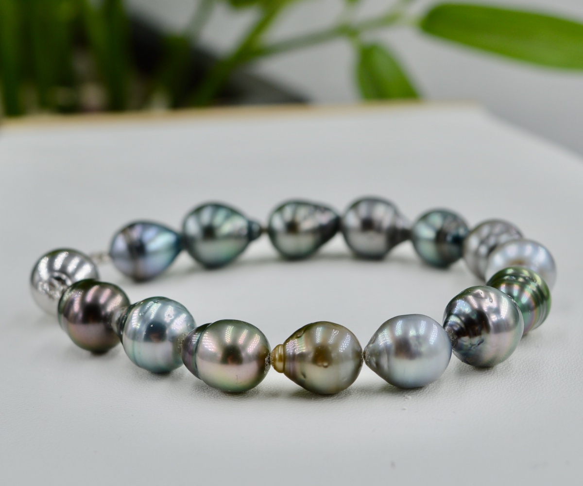 133-collection-avae-sublime-bracelet-de-14-perles-baroques-bracelet-en-perles-de-tahiti-3