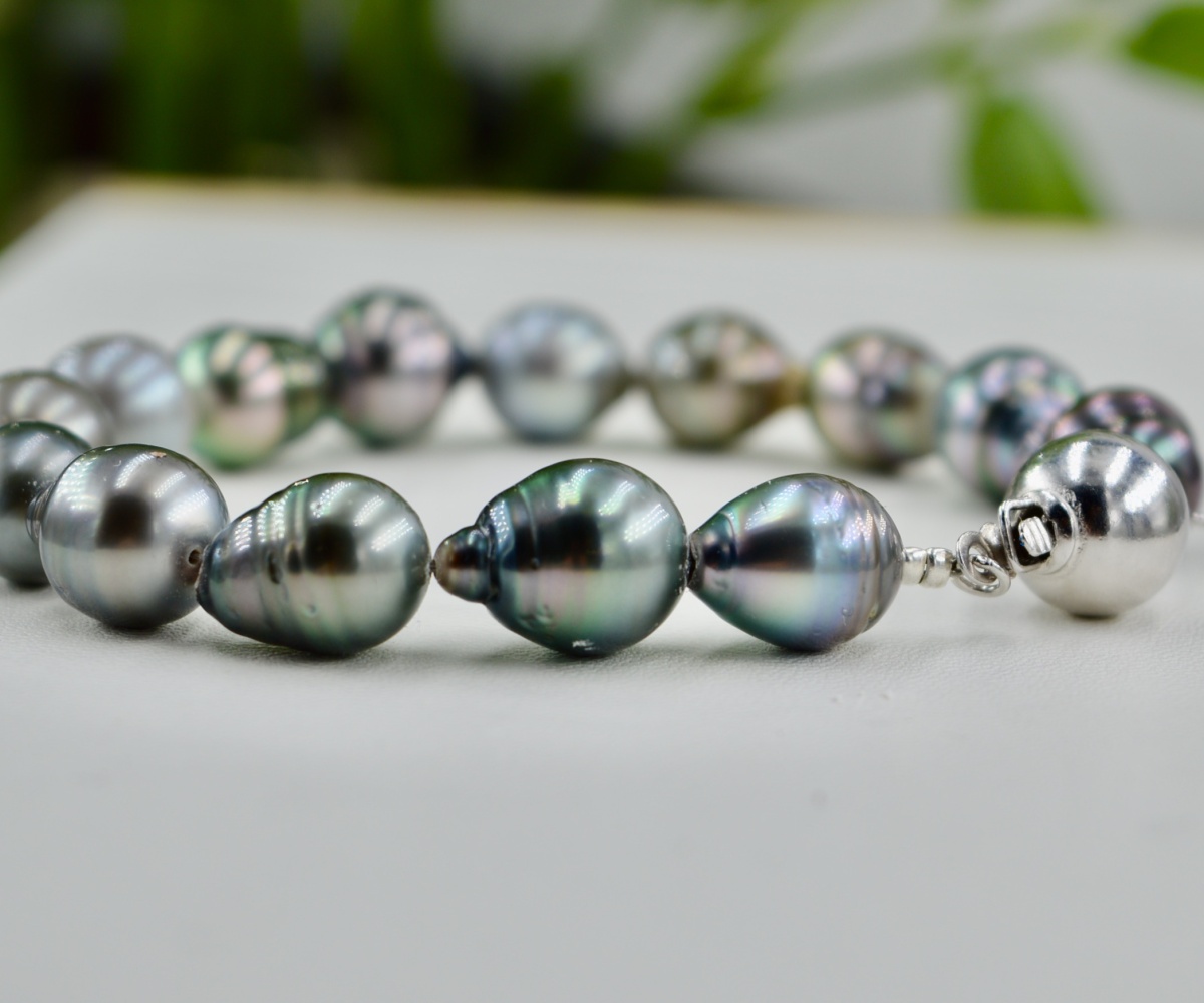 133-collection-avae-sublime-bracelet-de-14-perles-baroques-bracelet-en-perles-de-tahiti-4