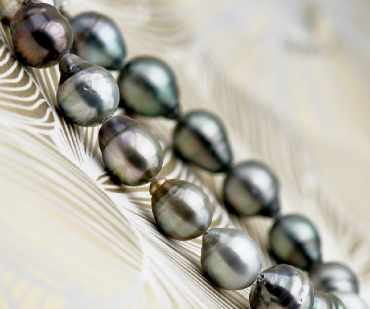 133-collection-avae-sublime-bracelet-de-14-perles-baroques-bracelet-en-perles-de-tahiti-6