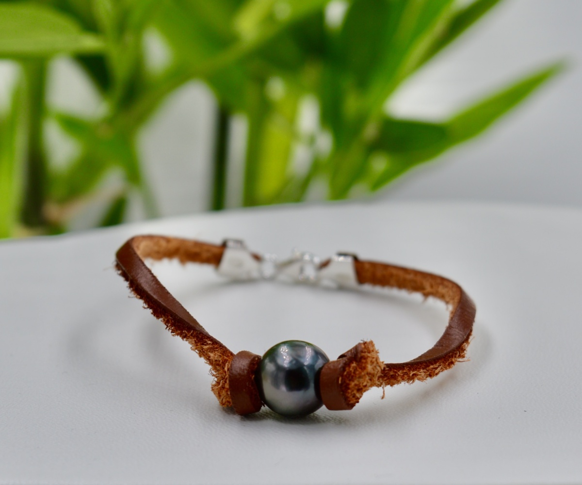 26-collection-tahaa-perle-sur-cuir-et-argent-bracelet-en-perles-de-tahiti-0