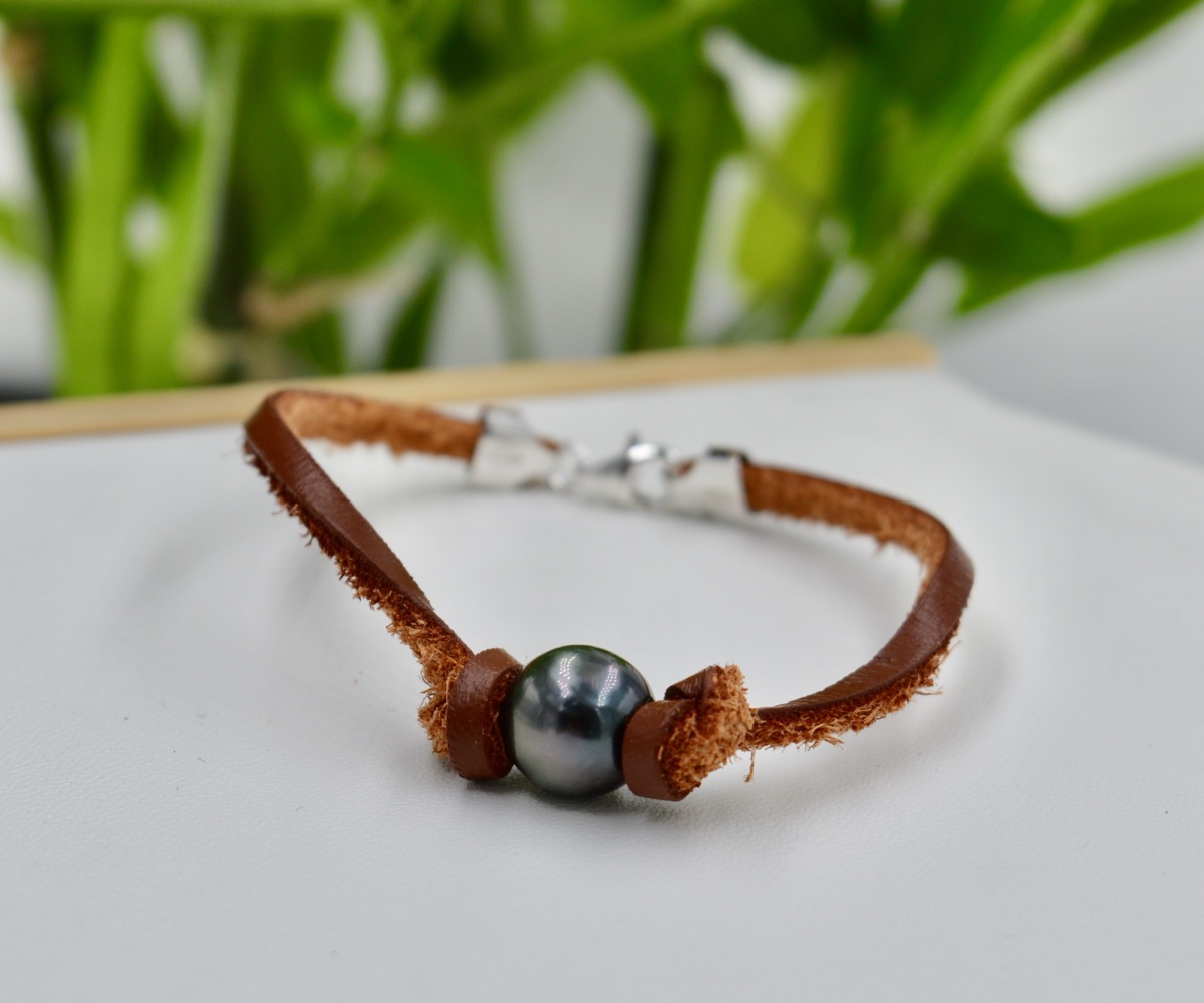 26-collection-tahaa-perle-sur-cuir-et-argent-bracelet-en-perles-de-tahiti-1