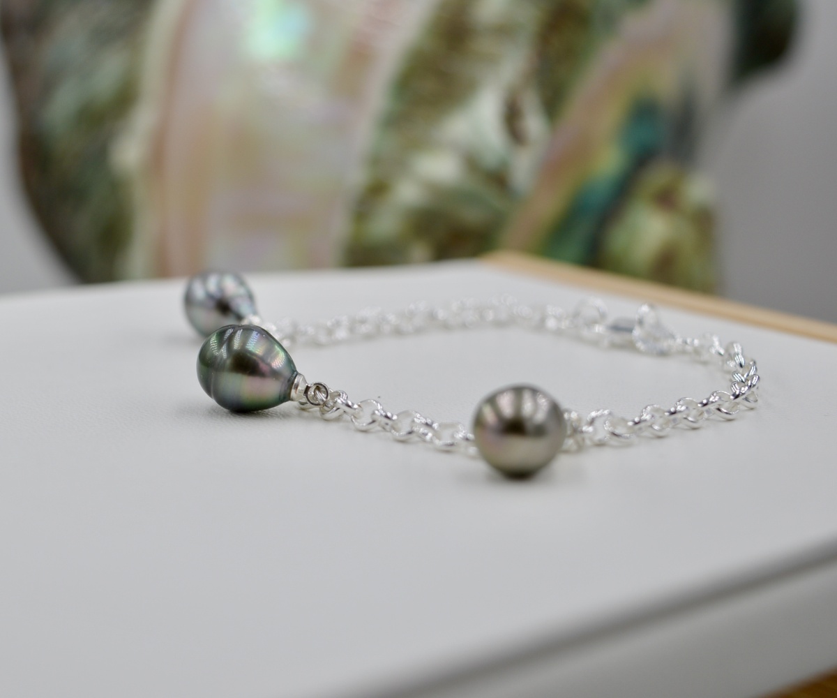 340-collection-vahine-3-perles-de-8-5mm-bracelet-en-perles-de-tahiti-1