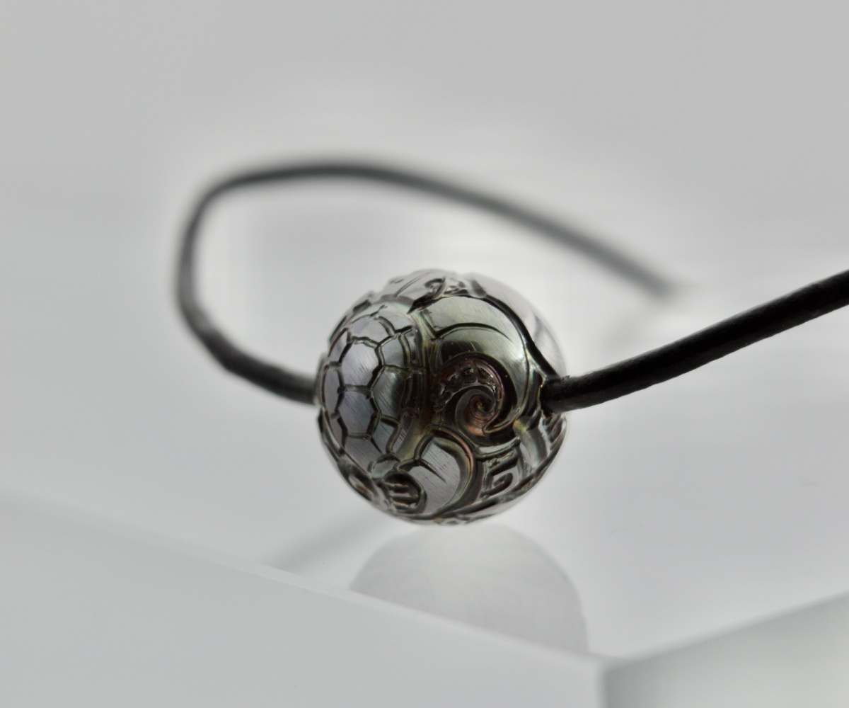 346-collection-tane-perle-gravee-de-15-7mm-collier-en-perles-de-tahiti-0