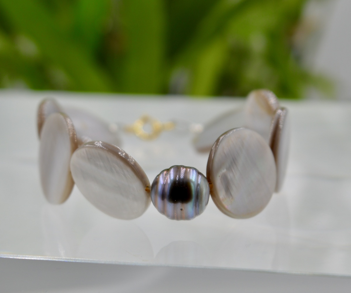 418-collection-poeiti-perle-cerclee-nacre-bracelet-en-perles-de-tahiti-3