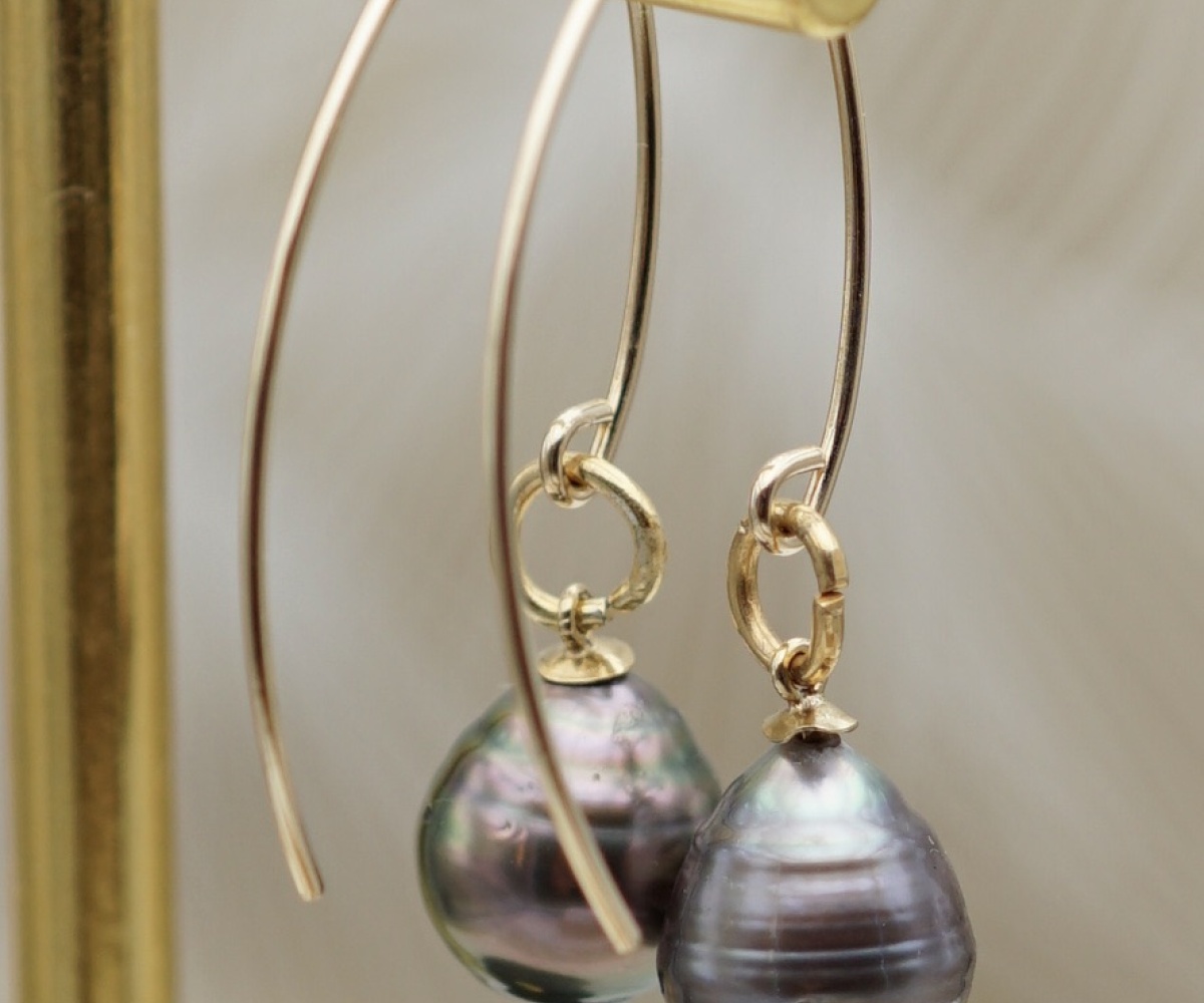 425-collection-nui-deux-perles-cerclees-sur-gold-filled-boucles-oreilles-en-perles-de-tahiti-0