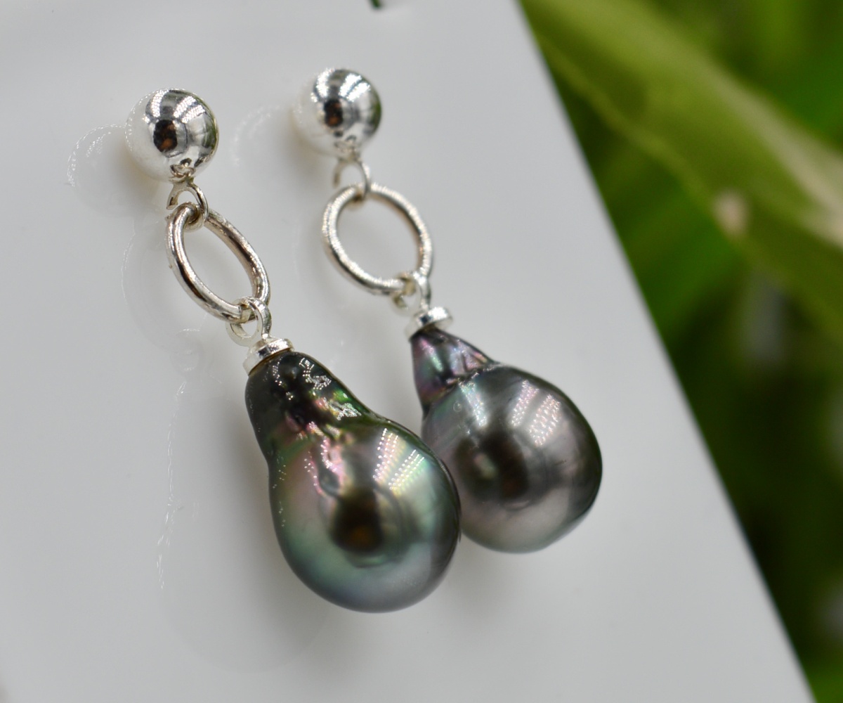 429-collection-hivanui-deux-splendides-perles-baroques-silver-boucles-oreilles-en-perles-de-tahiti-2