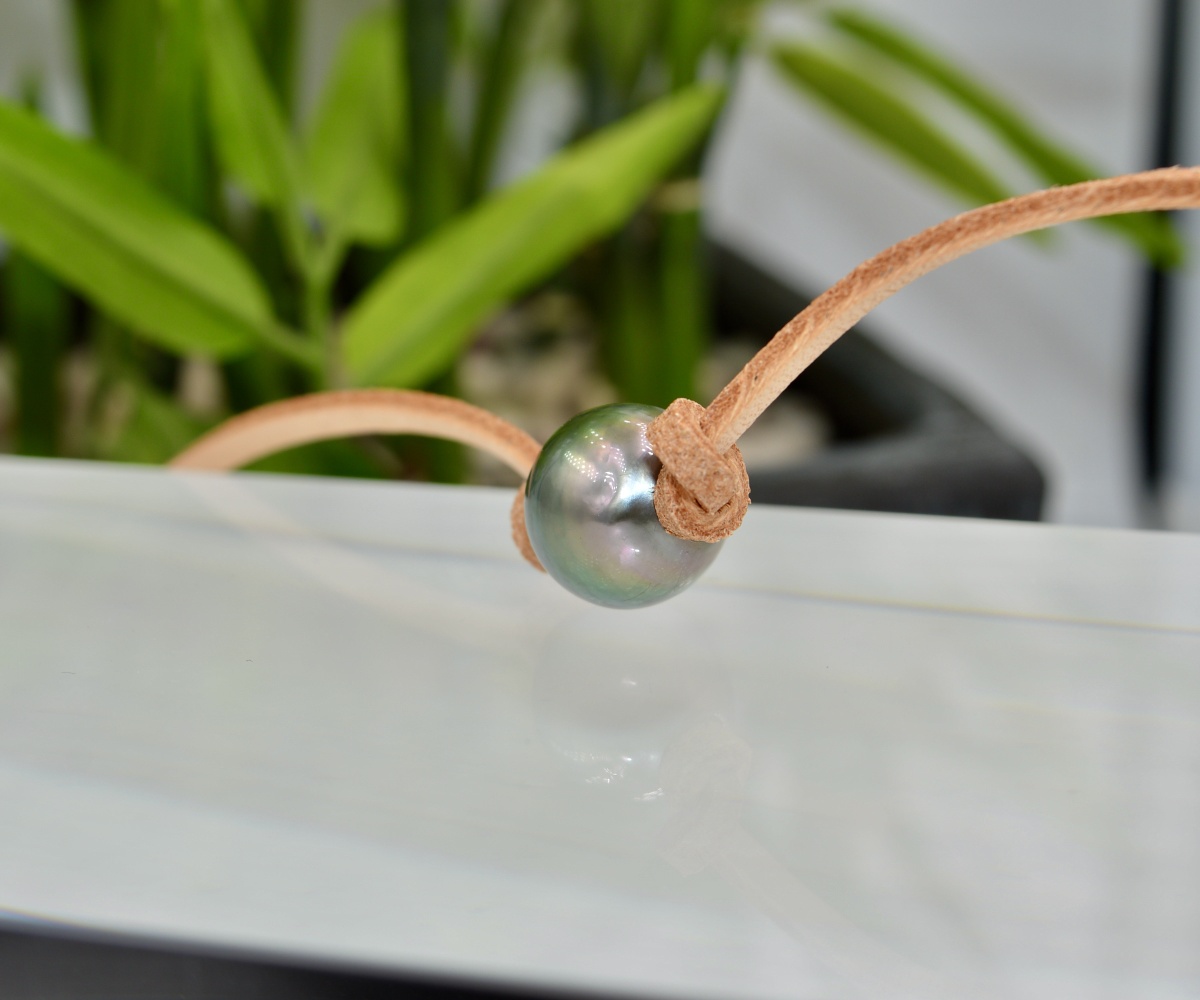 431-collection-tamatea-perle-de-13-8mm-sur-cuir-veritable-collier-en-perles-de-tahiti-5