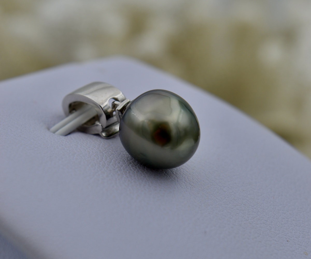 497-collection-manatoa-splendide-perle-baroque-verte-de-10-8mm-pendentif-en-perles-de-tahiti-5