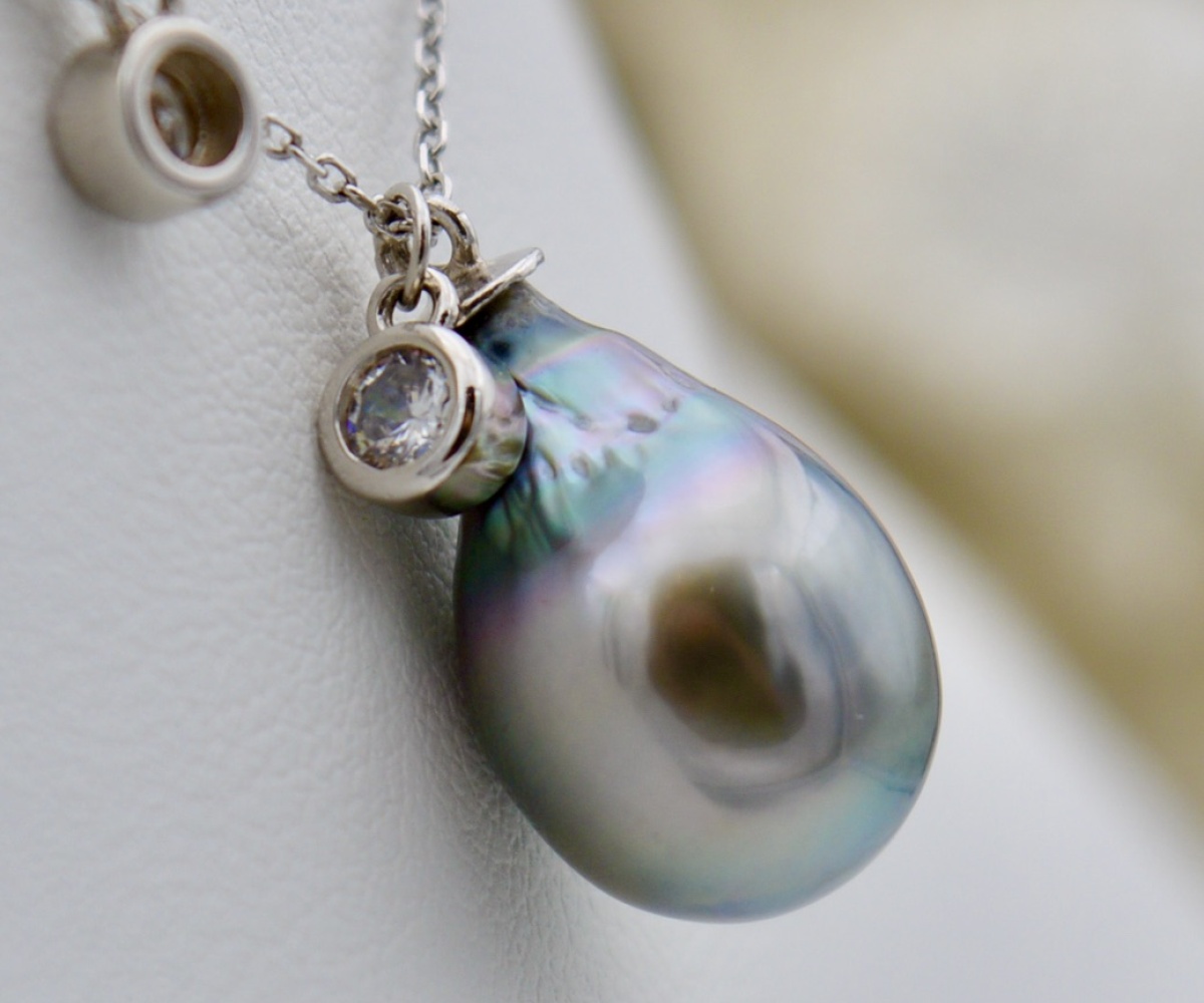 510-collection-ori-tahiti-perle-baroque-de-10-1mm-collier-en-perles-de-tahiti-1