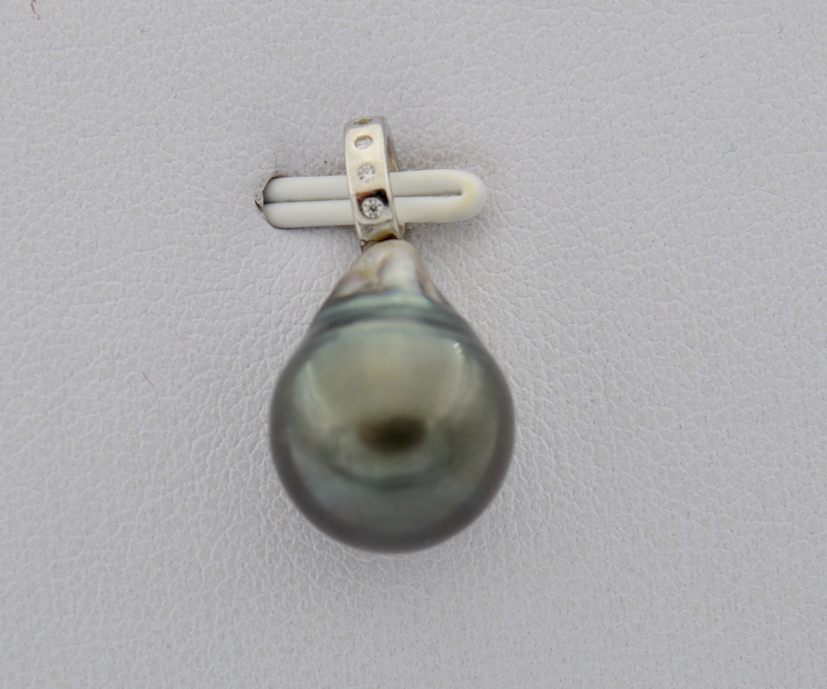 525-collection-miri-perle-baroque-de-11-5mm-pendentif-en-perles-de-tahiti-1