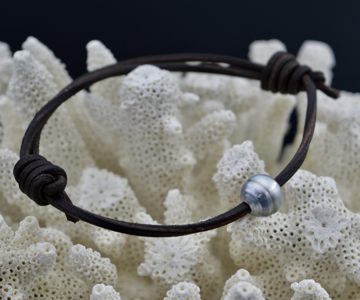 533-collection-arai-perle-cerclee-silver-sur-cuir-bracelet-en-perles-de-tahiti-2