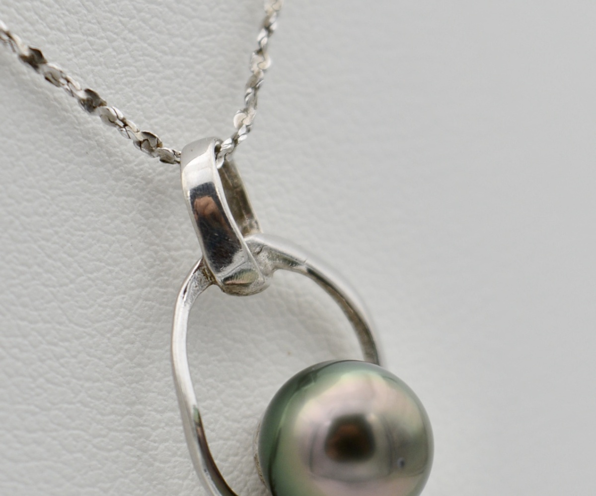 541-collection-tere-perle-ronde-de-8-2mm-sur-argent-collier-en-perles-de-tahiti-3