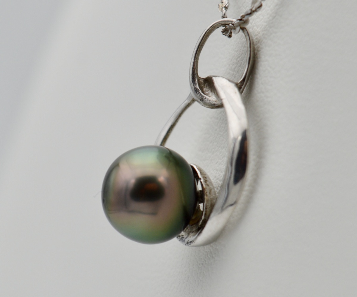 541-collection-tere-perle-ronde-de-8-2mm-sur-argent-collier-en-perles-de-tahiti-5