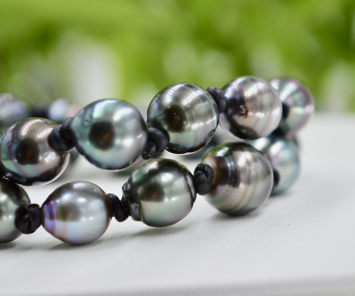 601-collection-bora-bora-24-perles-sur-cuir-bracelet-en-perles-de-tahiti-et-pierres-naturelles-2