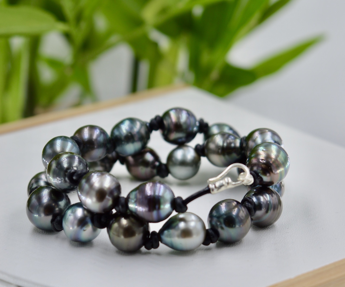 601-collection-bora-bora-24-perles-sur-cuir-bracelet-en-perles-de-tahiti-et-pierres-naturelles-3