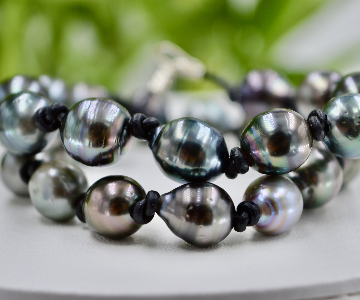 601-collection-bora-bora-24-perles-sur-cuir-bracelet-en-perles-de-tahiti-et-pierres-naturelles-4