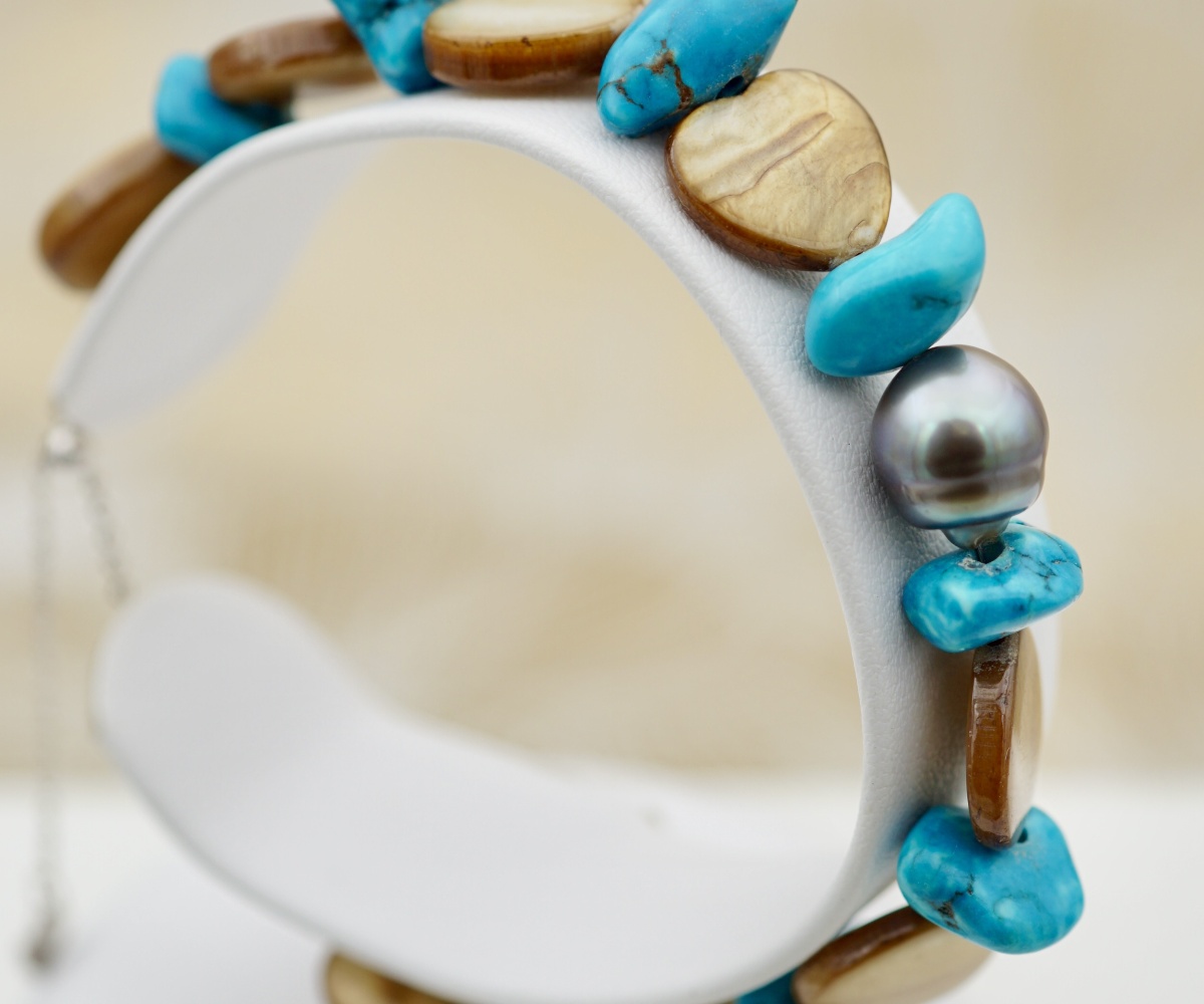 605-collection-poeiti-nacres-turquoise-perle-de-9-1mm-bracelet-en-perles-de-tahiti-2