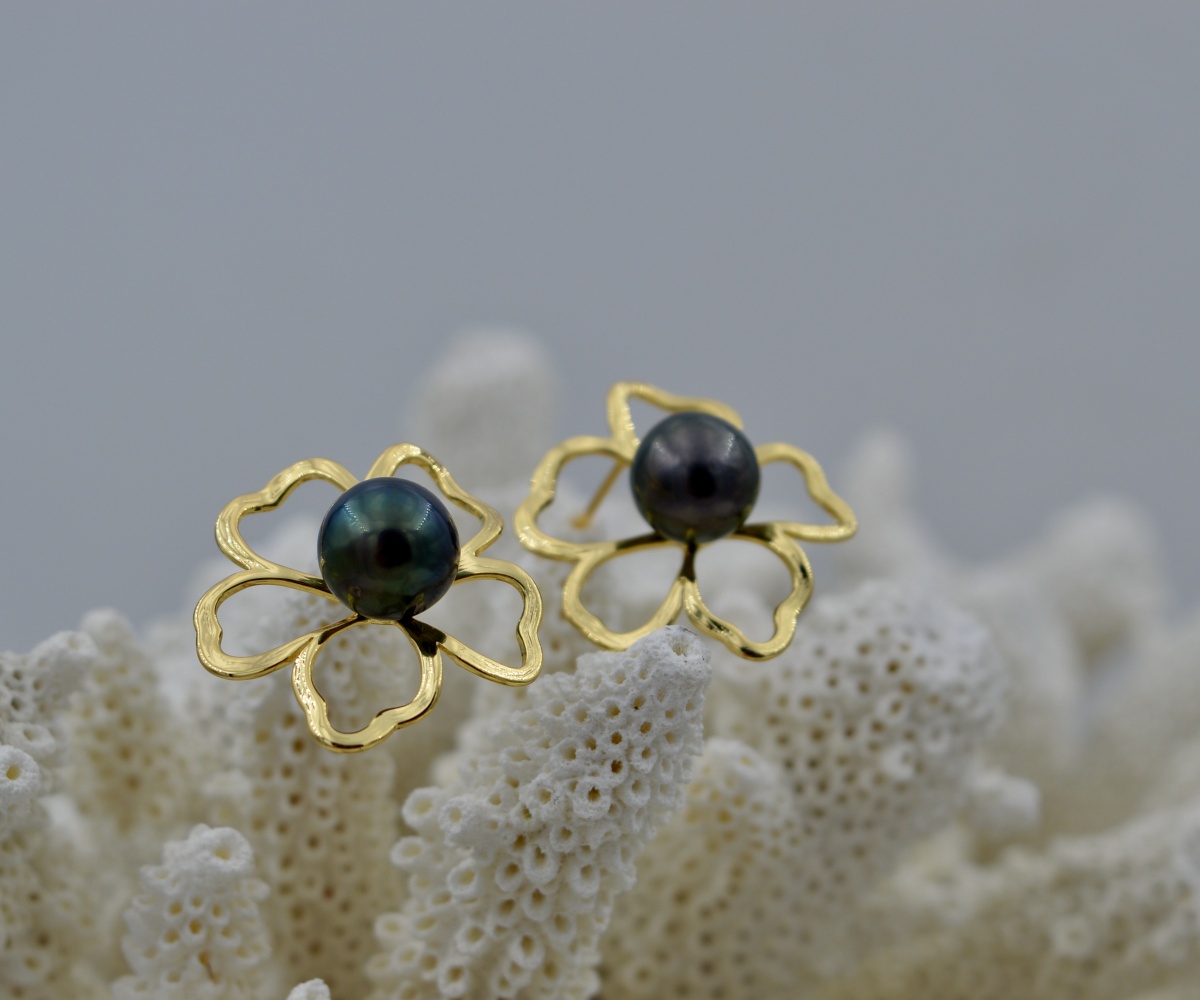61-collection-papetoai-deux-perles-rondes-de-8-3mm-boucles-oreilles-en-perles-de-tahiti-1