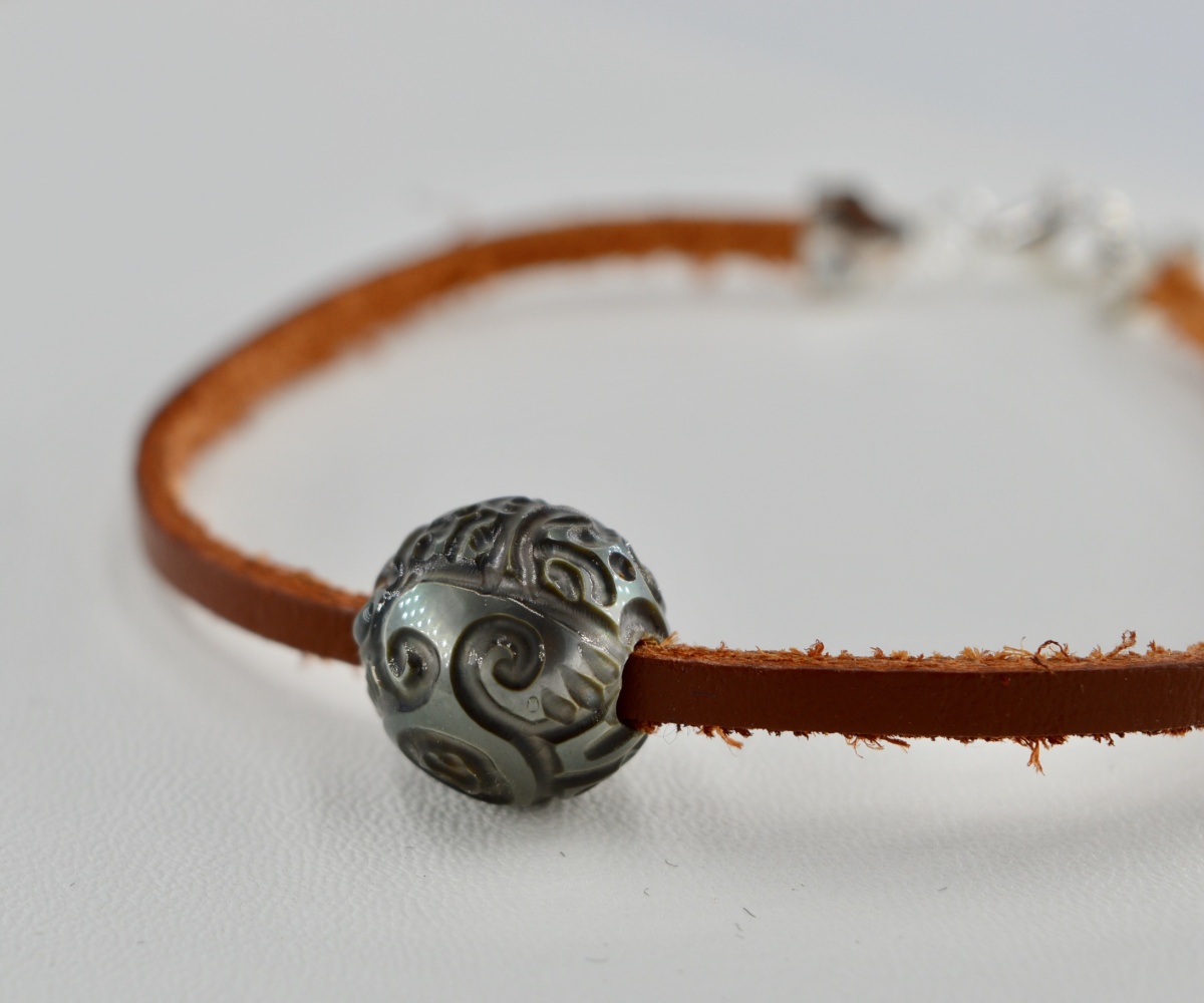 62-bracelet-tane-perle-gravee-de-11mm-bracelet-en-perles-de-tahiti-0