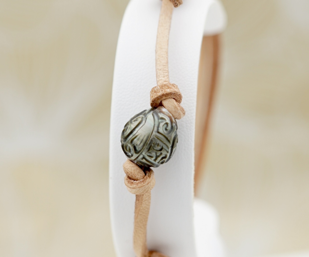 665-collection-oviti-perle-gravee-de-12mm-bracelet-en-perles-de-tahiti-3