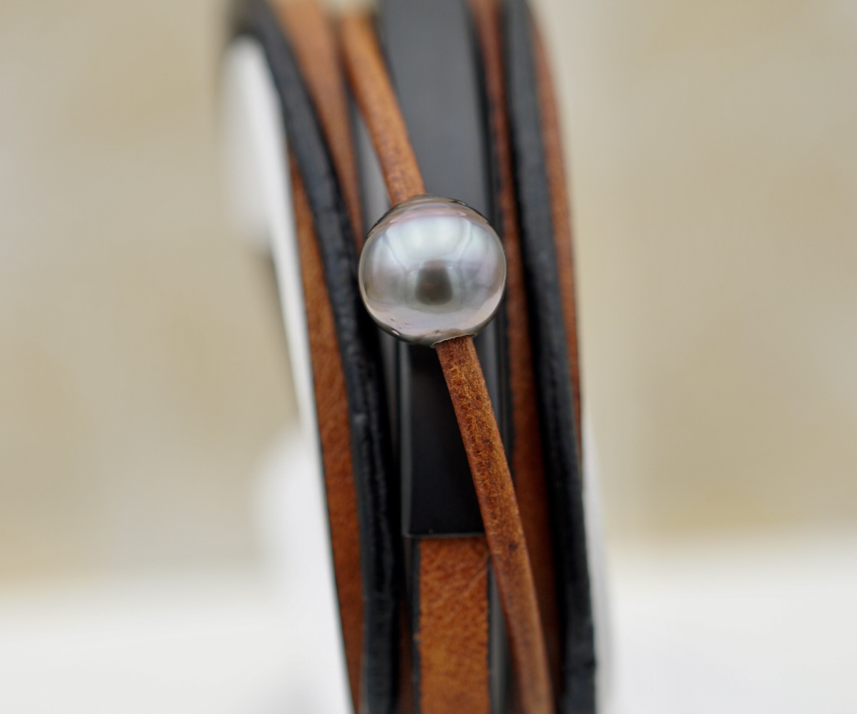 680-collection-aorai-bracelet-en-cuir-veritable-et-perle-ronde-cerclee-bracelet-en-perles-de-tahiti-3