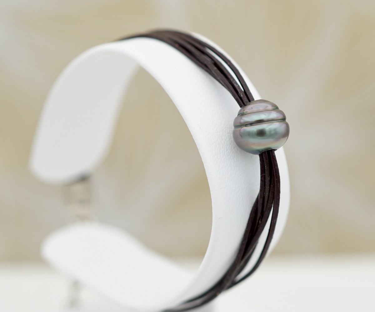 689-collection-tanaoa-perle-cerclee-de-10mm-bracelet-en-perles-de-tahiti-et-pierres-naturelles-1