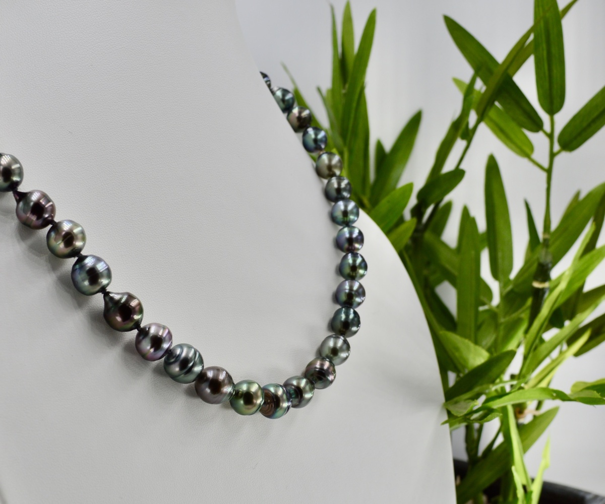 7-collection-hiva-oa-splendide-collier-de-44-perles-collier-en-perles-de-tahiti-3