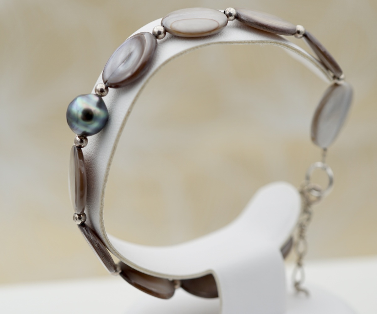704-collection-poeiti-perle-de-8-7mm-sur-argent-et-nacre-bracelet-en-perles-de-tahiti-2