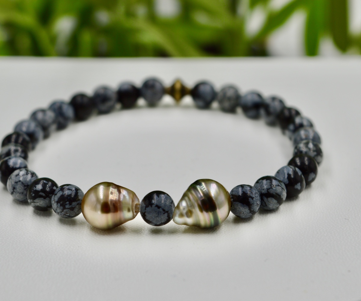 76-collection-heiata-deux-perles-gold-sur-obsidiennes-neiges-bracelet-en-perles-de-tahiti-et-pierres-naturelles-1