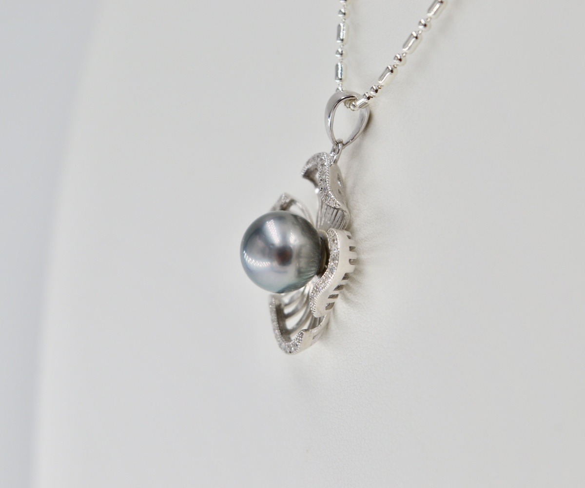82-collection-tiare-perle-de-tahiti-et-zirconium-collier-en-perles-de-tahiti-2