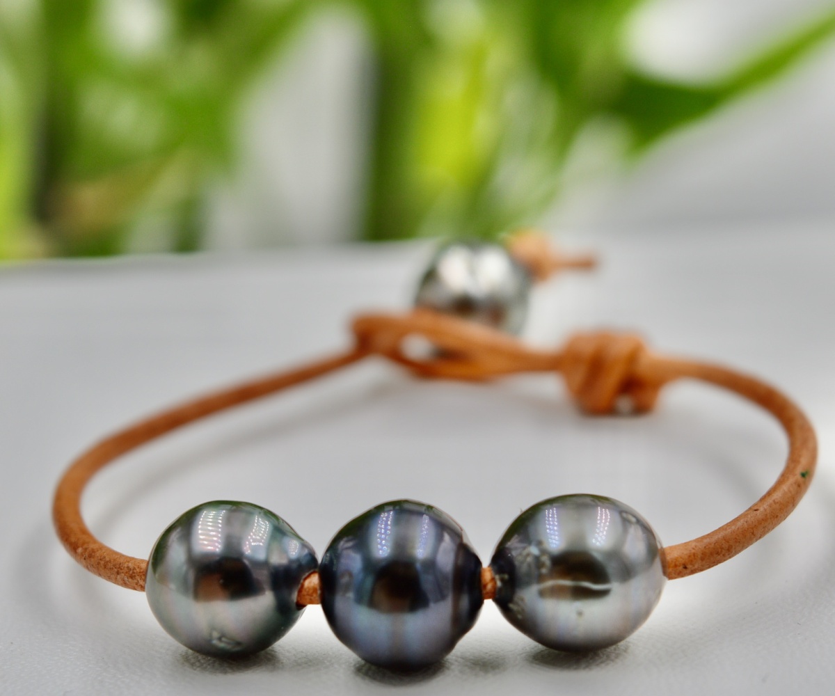 85-collection-moorea-4-perles-sur-cuir-brun-bracelet-en-perles-de-tahiti-0