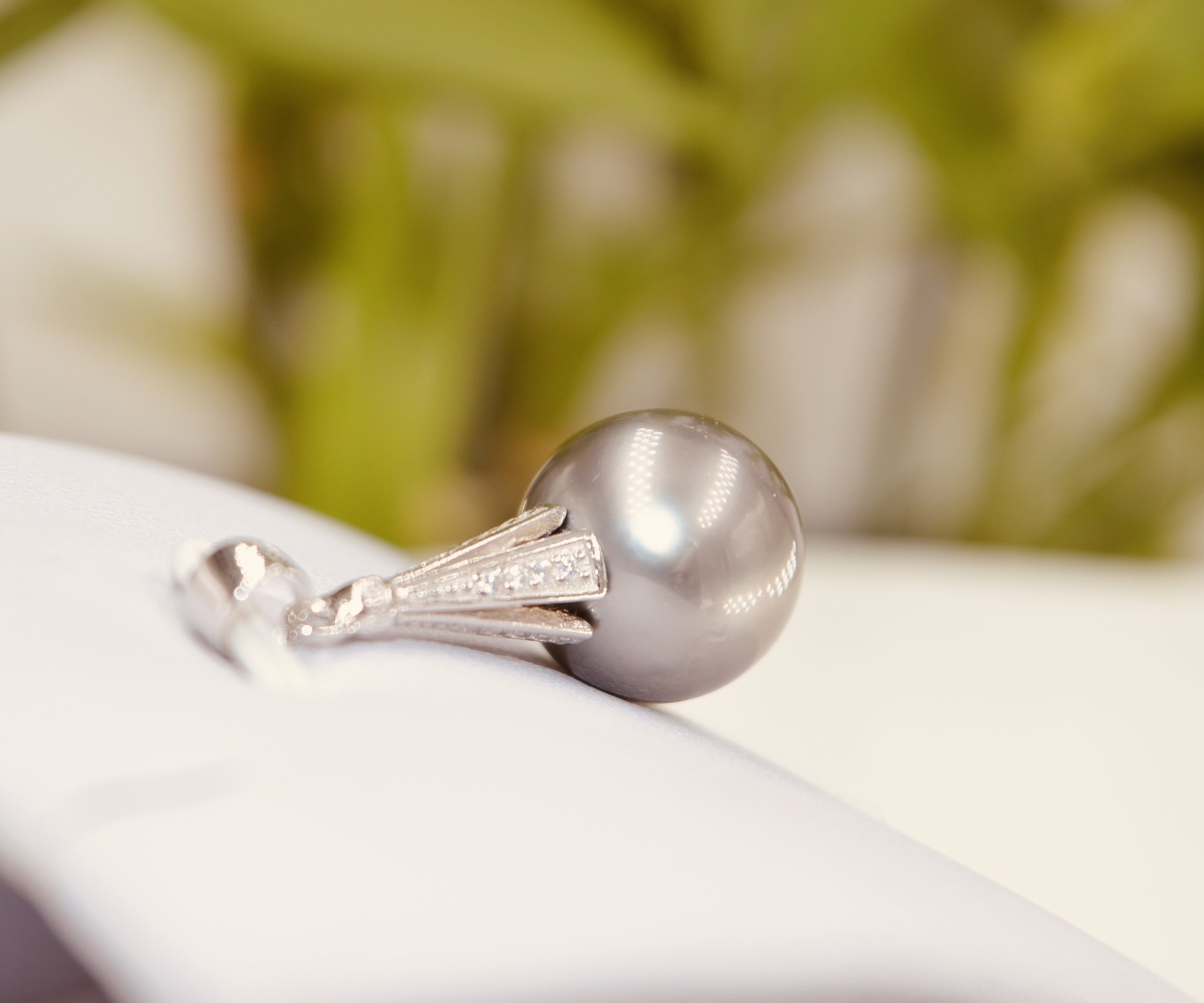 88-collection-aorai-splendide-perle-de-13-8mm-pendentif-en-perles-de-tahiti-1