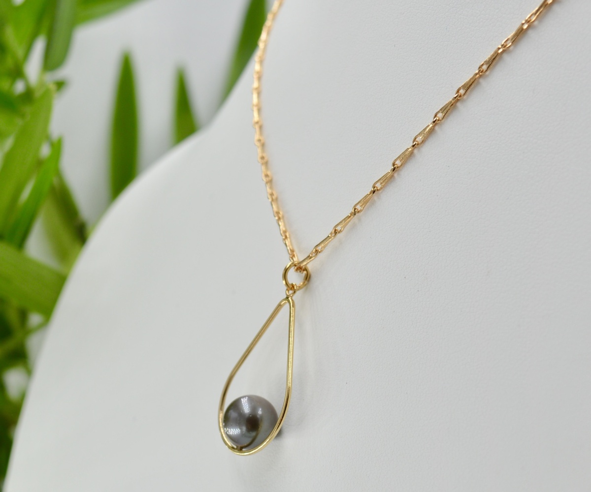 89-collection-uru-perle-de-9-7mm-sur-gold-filled-collier-en-perles-de-tahiti-1