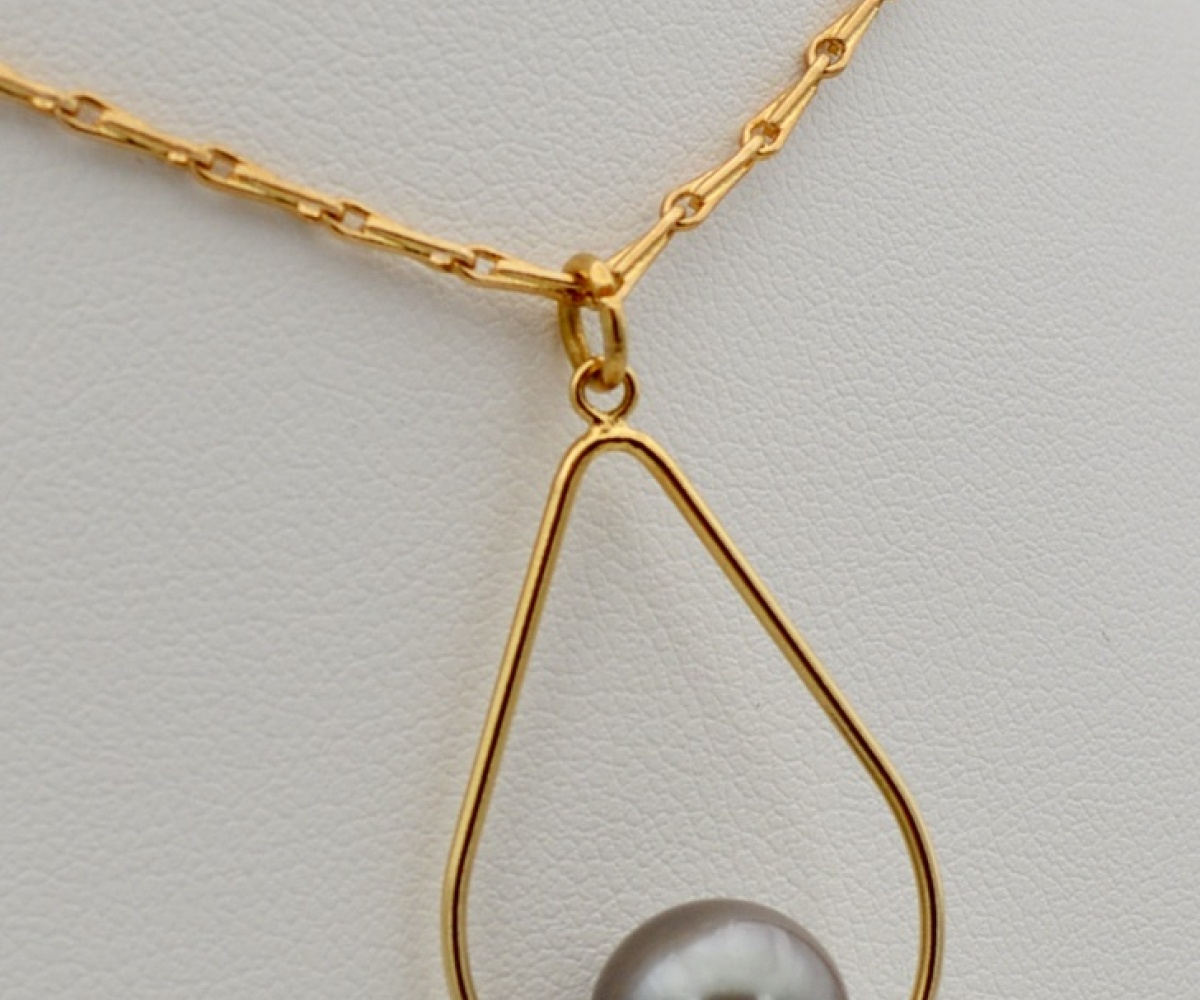 collection-uru-perle-de-9-7mm-sur-gold-filled-collier-en-perles-de-tahiti-2