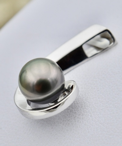 139-collection-matau-splendide-perle-verte-de-9-5mm-pendentif-en-perles-de-tahiti-0