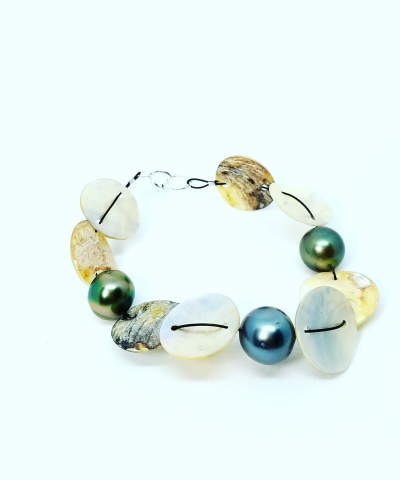 30-collection-poeiti-3-perles-semi-rondes-bracelet-en-perles-de-tahiti-0
