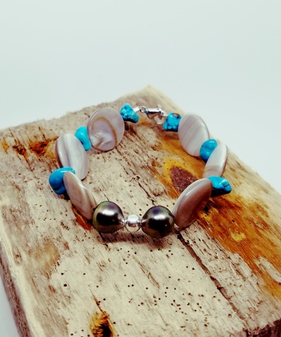 39-collection-poeiti-nacres-et-turquoise-et-2-perles-semi-baroques-bracelet-en-perles-de-tahiti-0