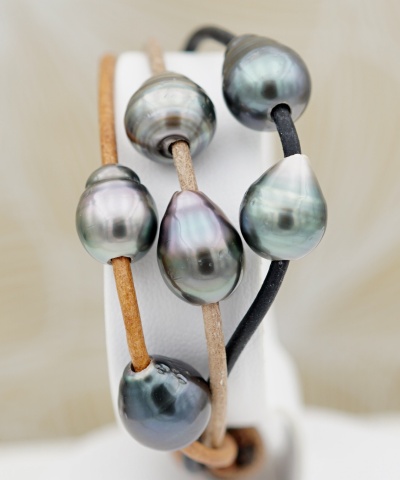 608-collection-ahonu-7-perles-de-tahiti-bracelet-en-perles-de-tahiti-et-pierres-naturelles-0